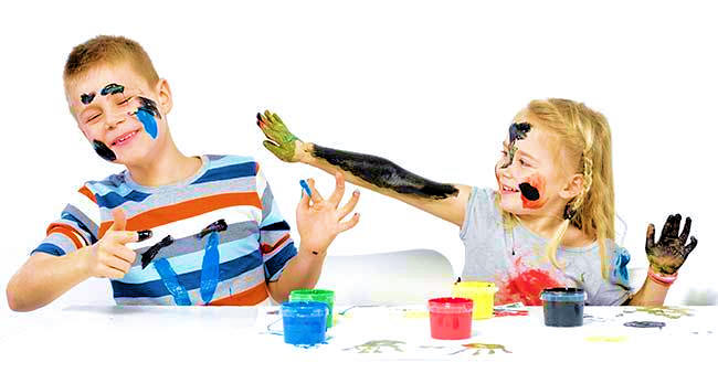 kids painting